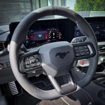 Lenkradanfertigung Ford Mustang Gen.7