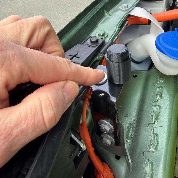 Ford Kuga Haubenstütze zur Reduzierung des Flatterns ab MY2020